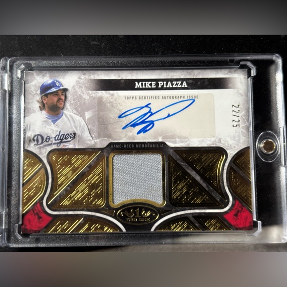 Mike Piazza Autographed Baseball Card